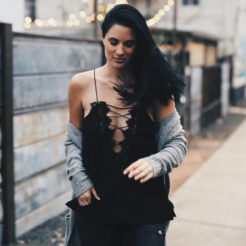 Pure Color Spaghetti Straps Lace Patchwork V-neck Vest