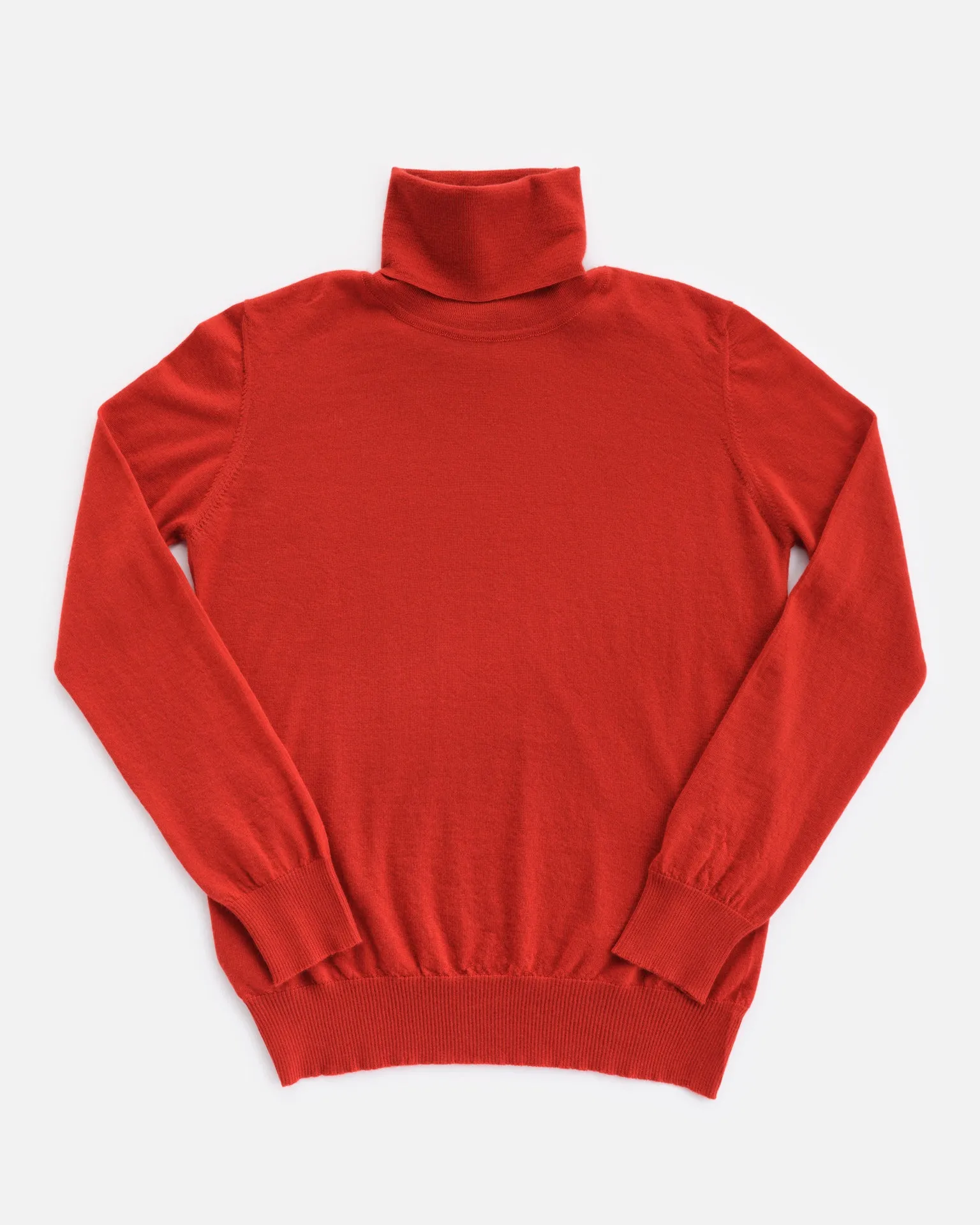 THE SUPER LIGHT ROLLNECK SWEATER | RED DULSE